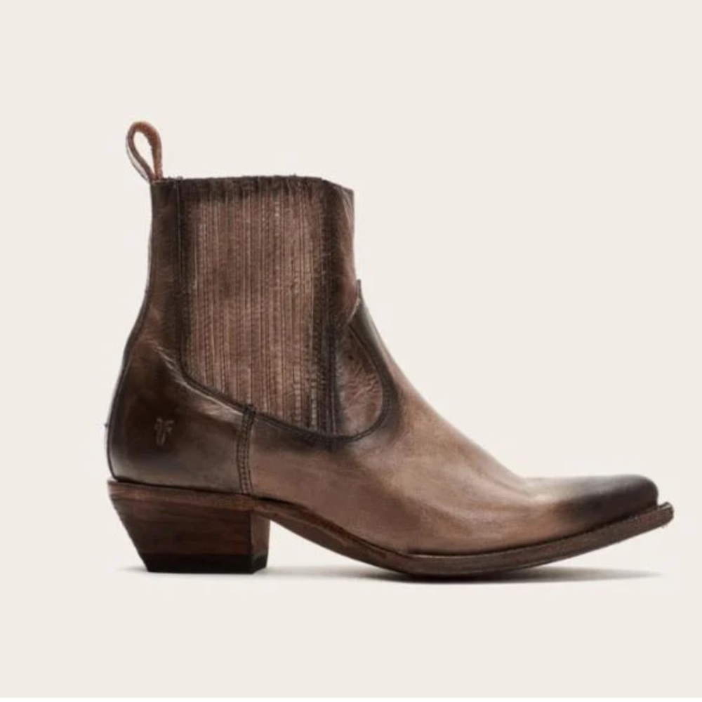 Frye Women's Sacha Western Bootie in Stone